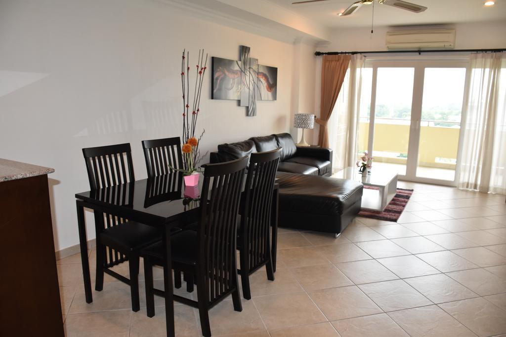 View Talay Residence 6 Wongamat Beach Pattaya Extérieur photo